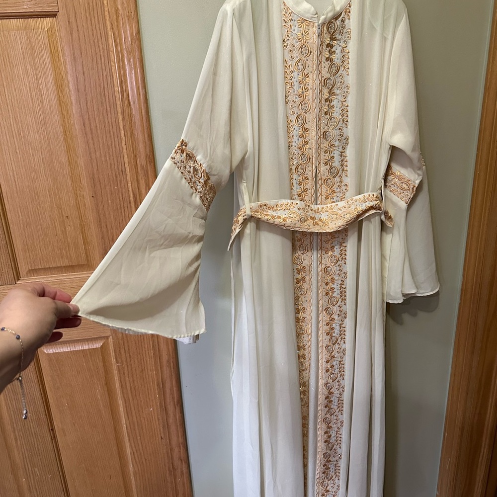 Elegant Embroidered White Kaftan